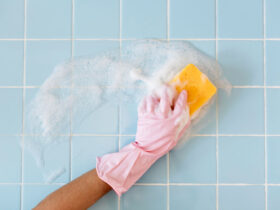 how to clean tiles in kitchen