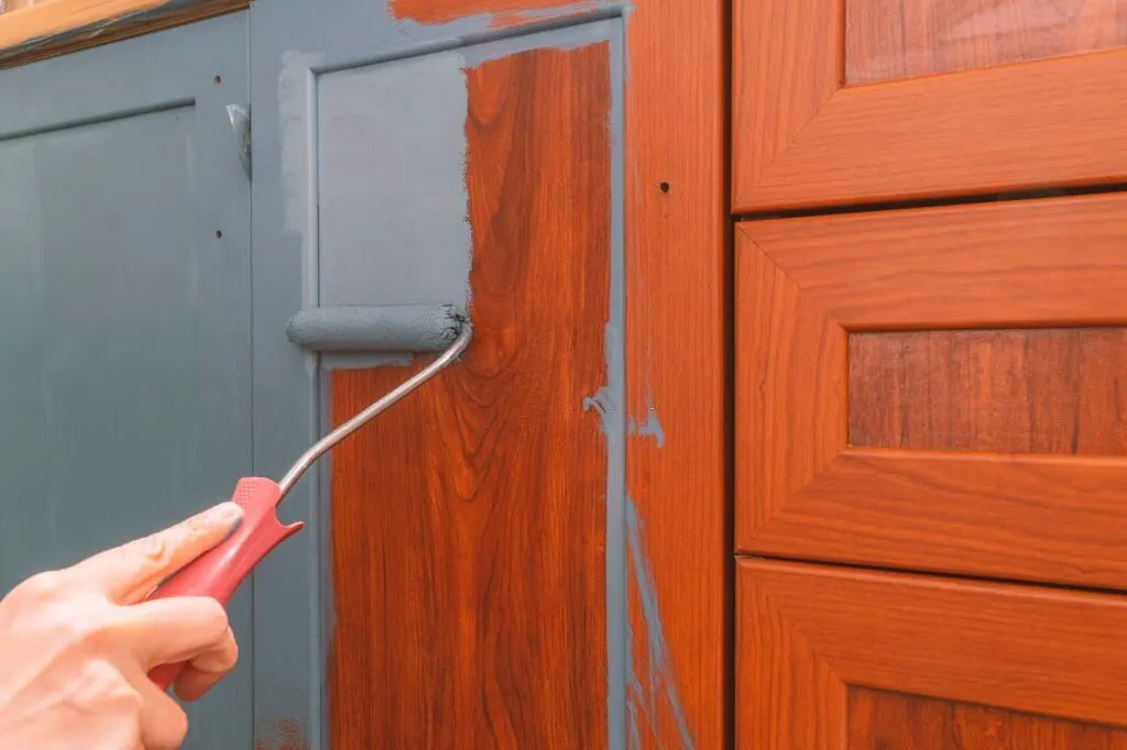 Door-And-Cabinets-Fixing